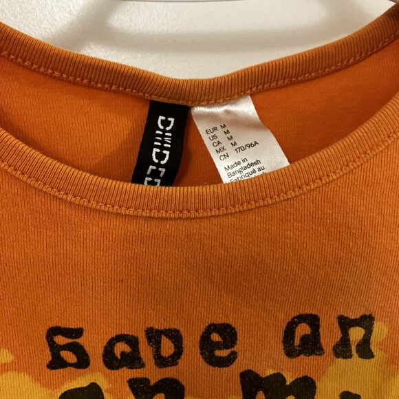H&M Cropped Orange Graphic T-shirt US Size M - Picture 4 of 4